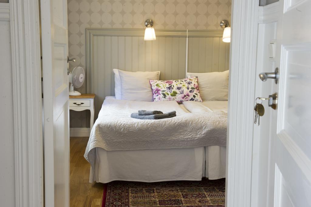 Lilla Hotellet I Nora Eksteriør billede